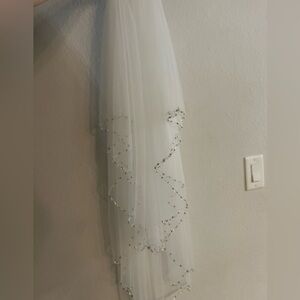 Elegant White Veil with Silver Accents